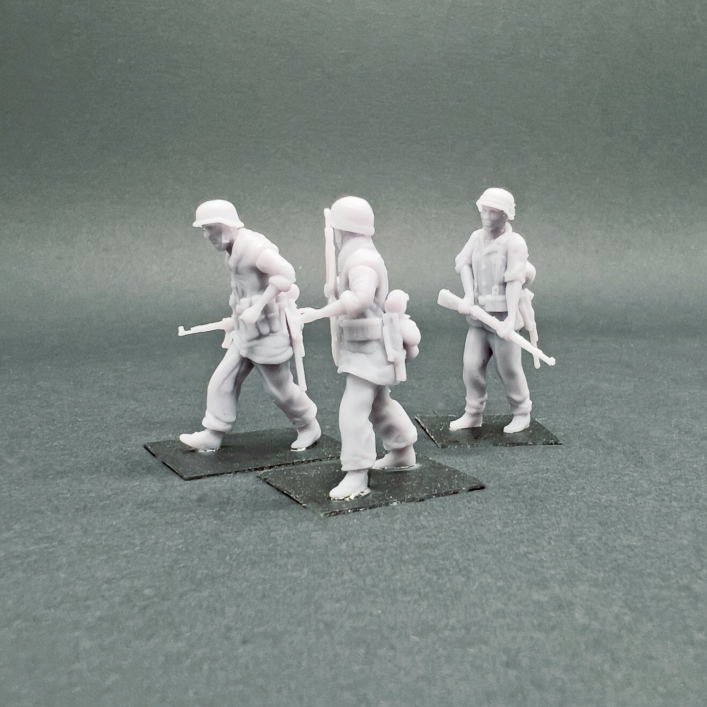 1/72 Figurines Allemandes - Colonne en marche - Set 01