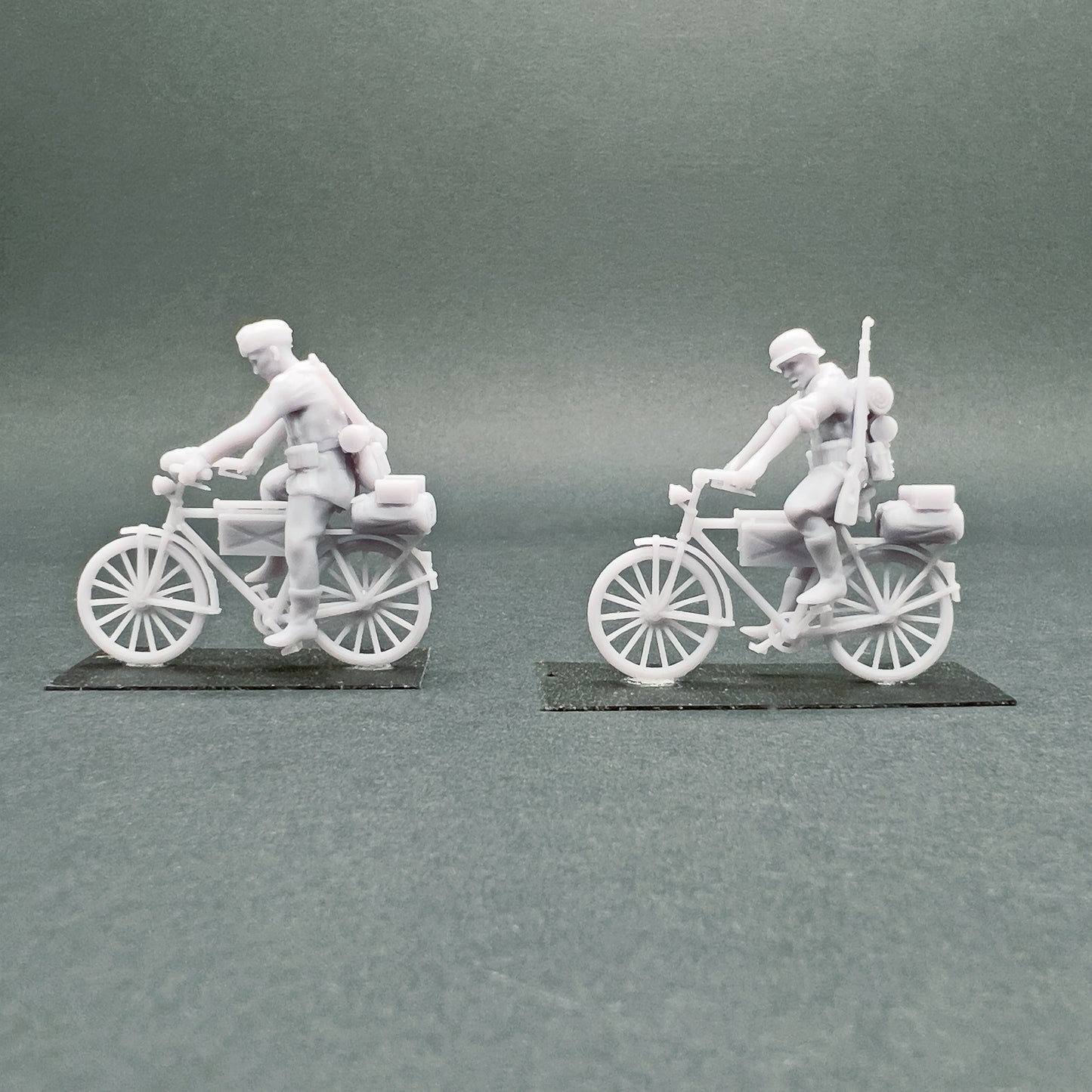 Figurines allemandes à vélo - 1/72 – Colonne en marche - Set 02 - War Models Kit