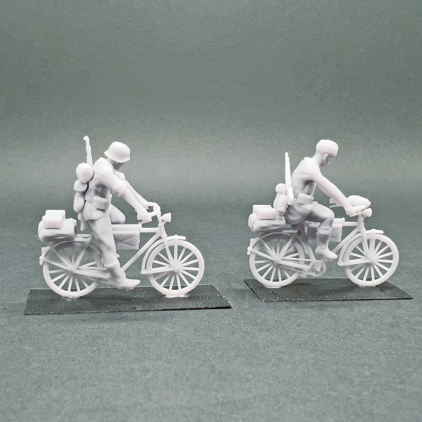 Figurines allemandes à vélo - 1/72 – Colonne en marche - Set 02 - War Models Kit