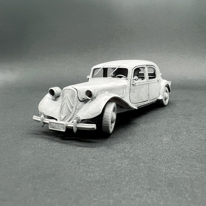 1/48 - Citroen Traction avant 15Six | War Models Kit