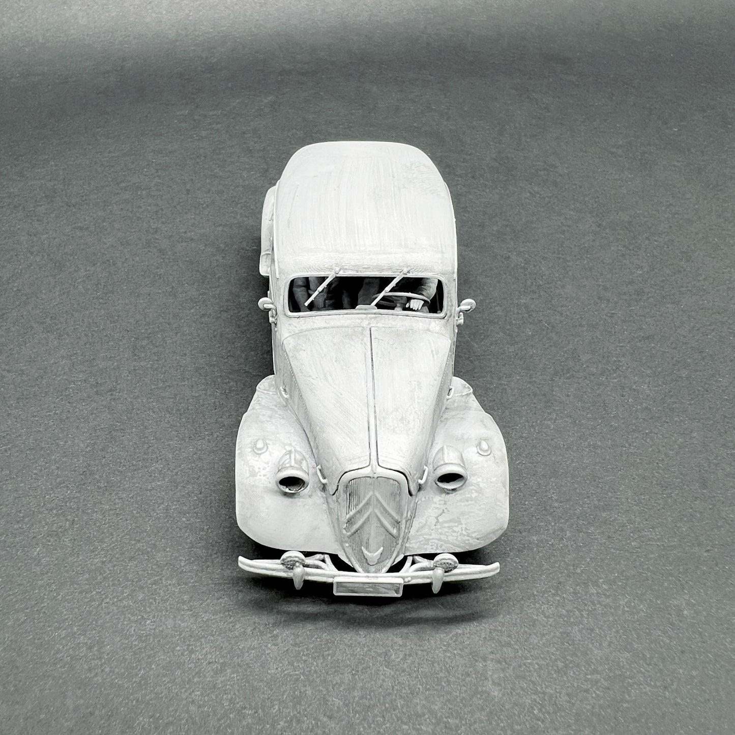 1/48 - Citroen Traction avant 15Six | War Models Kit