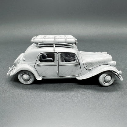 1/48 - Citroen Traction avant 15Six | War Models Kit
