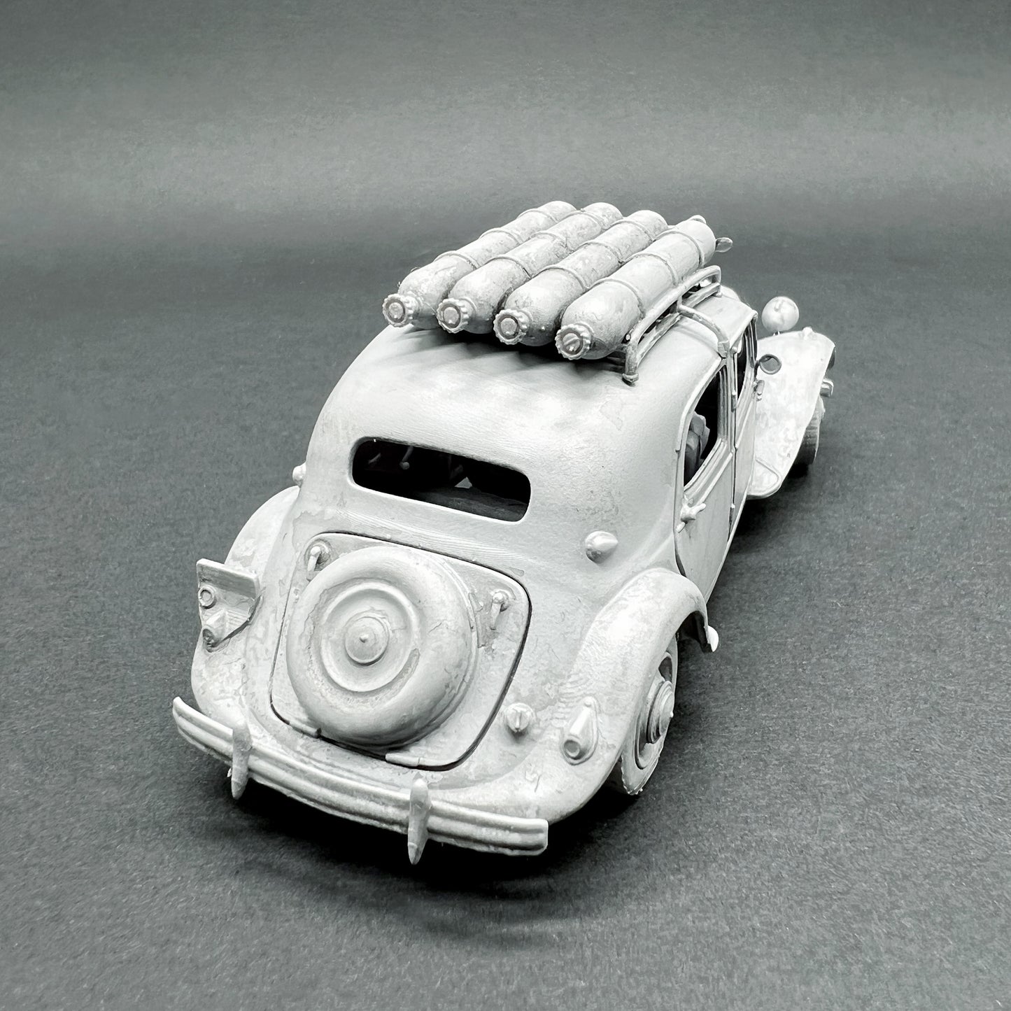 1/48 - Citroen Traction avant 15Six | War Models Kit