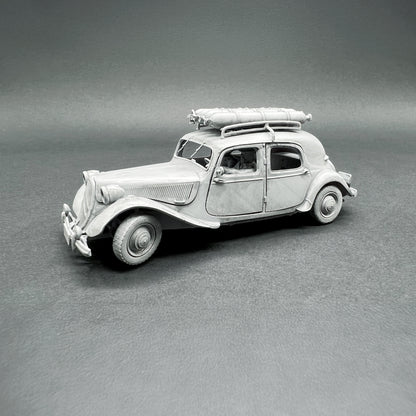 Maquette Citroen traction avant 15Six gazogène 1/72 War Models Kit à assembler