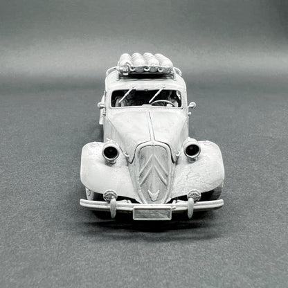 Maquette Citroen traction avant 15Six gazogène 1/72 War Models Kit à assembler