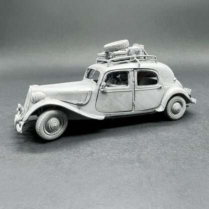 Maquette Citroen traction avant 15Six galerie 1/72 War Models Kit à assembler