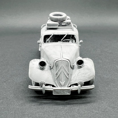 Maquette Citroen traction avant 15Six galerie 1/72 War Models Kit à assembler