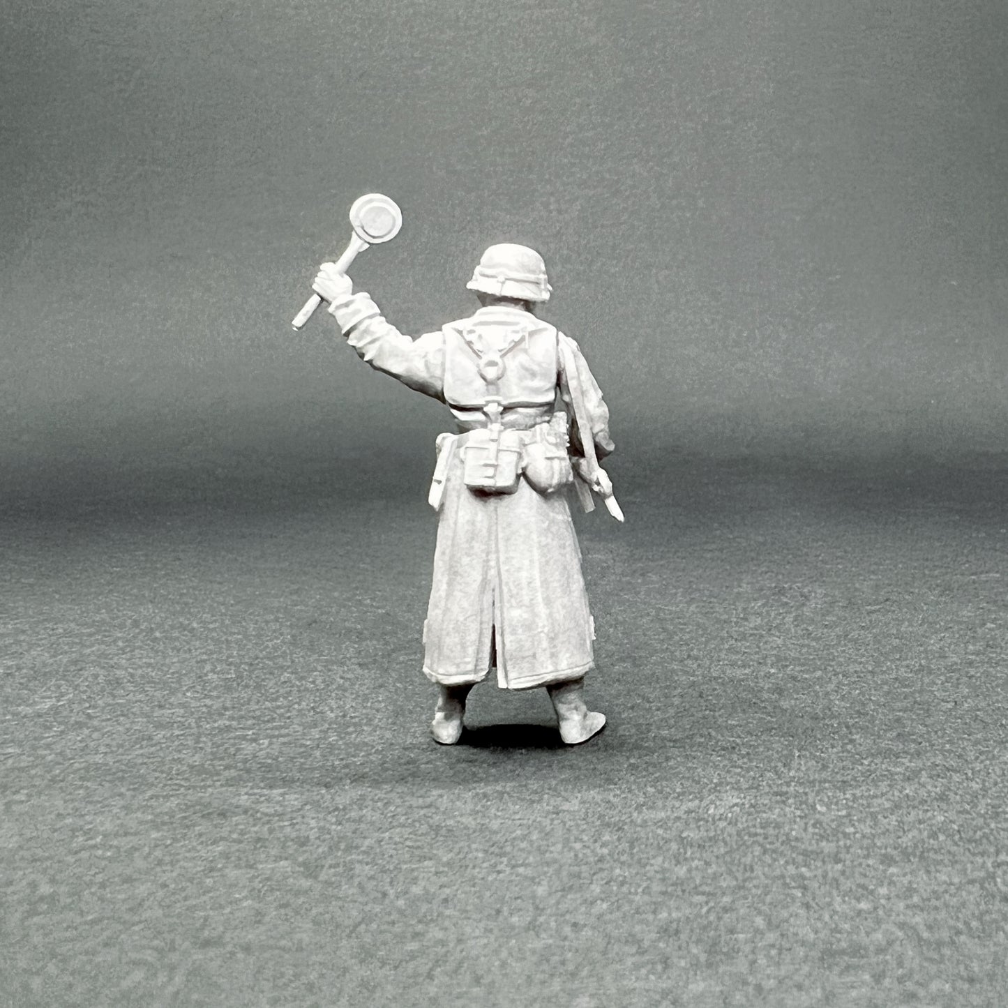 1/72 Figurines en résine 25 mm – Policiers allemands Feldgendarme | War Models Kit