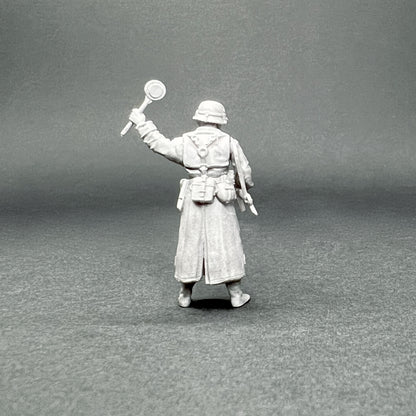 1/72 Figurines en résine 25 mm – Policiers allemands Feldgendarme | War Models Kit