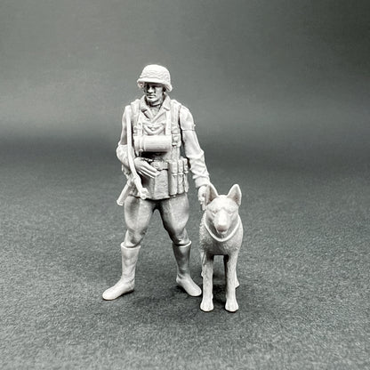 1/72 Figurines en résine 25 mm – Policiers allemands Feldgendarme | War Models Kit