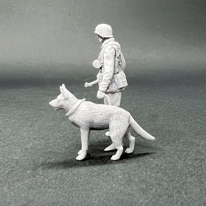 1/72 Figurines en résine 25 mm – Policiers allemands Feldgendarme | War Models Kit