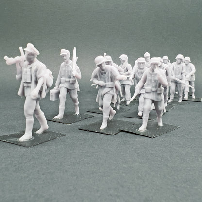 1/72 Figurines Allemandes - Colonne en marche - Set 01